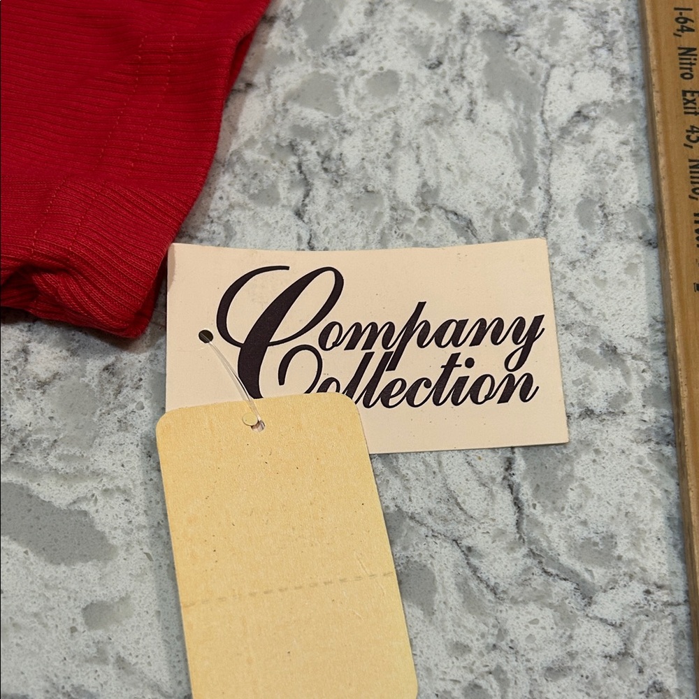 Vintage Company Collection Collection Bold Ribbed Red Top - Picture 2 of 11
